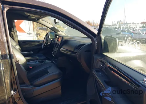 2018 Dodge Grand Caravan Sxt z USA, uszkodzony, nr VIN 2C4RDGCGXJR151139